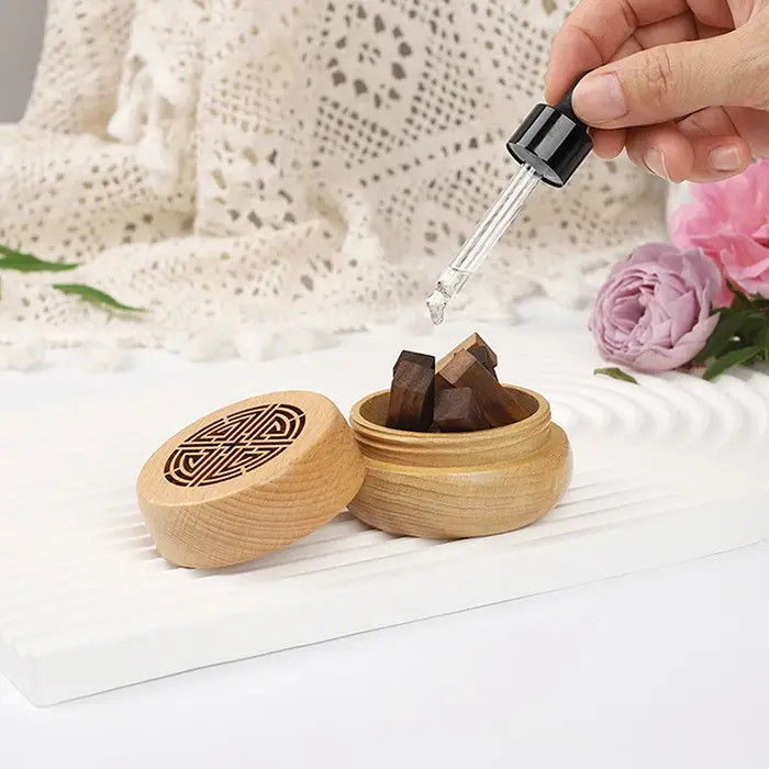 Diffuseur d'arômes décoratif en bois haut de gamme pour salon, chambre, voiture, avec huiles essentielles personnalisables pour ambiance relaxante et élégante à offrir pour occasions spéciales