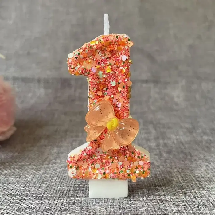 Bougie d'anniversaire avec nœud Orange