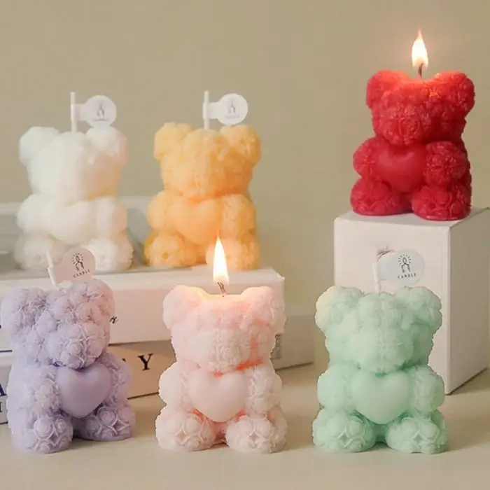 Bougie parfumée en cire de soja en forme d'ours en peluche rose