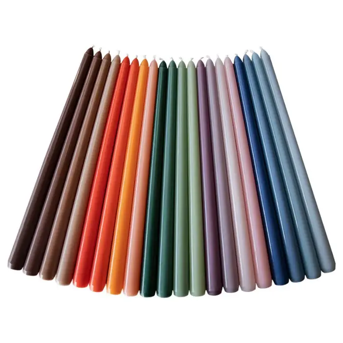 Bougie conique de couleur dégradée