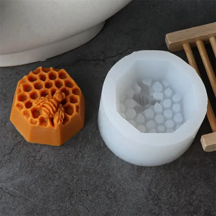 Moule en silicone 3D nid d'abeille pour bougies et savons motifs géométriques abeille volante nid d'abeille pilier hexagonal ruche occasions spéciales fabrication artisanale