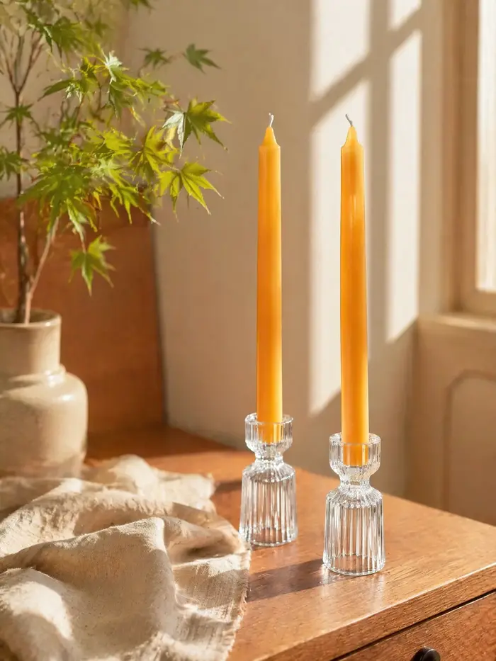 Ensemble de bougies parfumées longues jaunes