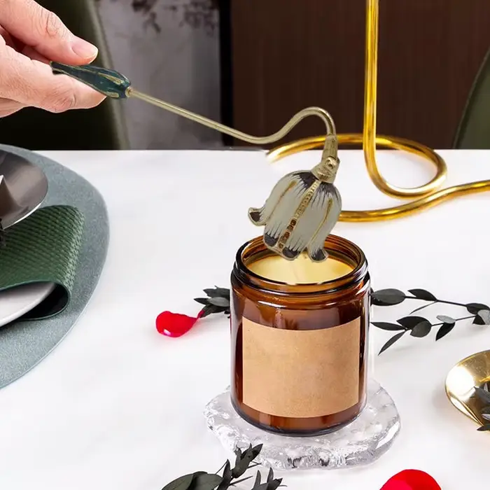 Éteignoir à bougie à long manche