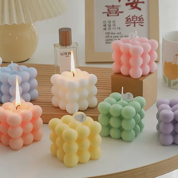 Bulle Cube bougie parfumée à la main