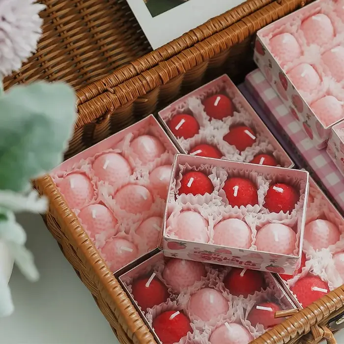 Boîte cadeau de 4/6/9 bougies parfumées en forme de fraise