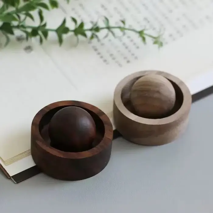 Ensemble de diffuseur d'aromathérapie en bois naturel avec bouteilles d'huile essentielle – Améliorez votre espace avec des parfums apaisants