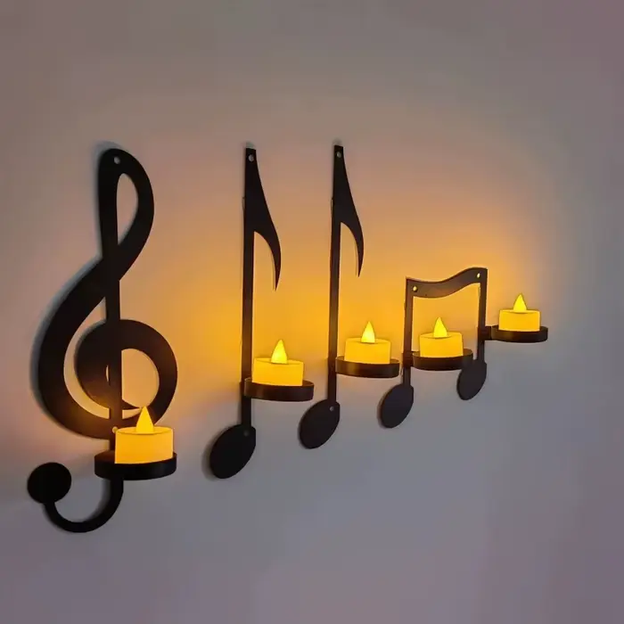 Bougeoirs décoratifs avec symbole musical