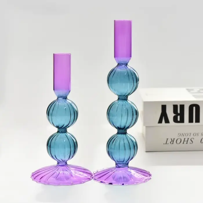 Porte-bougies en verre coloré pour la décoration de la maison